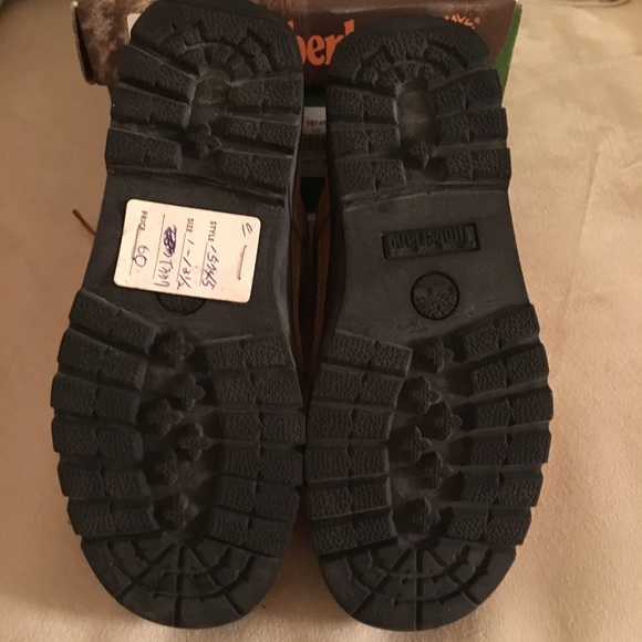 Youth Timberland Boot EUC Size 2.5 - Picture 5 of 8